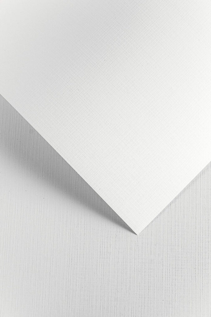 Karton A4 kratka biały 220g